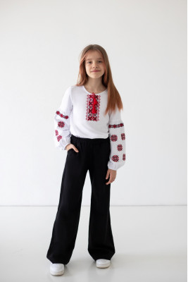 Вишиванка для дівчат